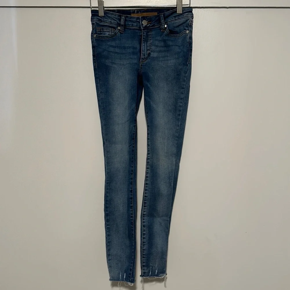 Joe’s Jeans - Picture 1 of 6